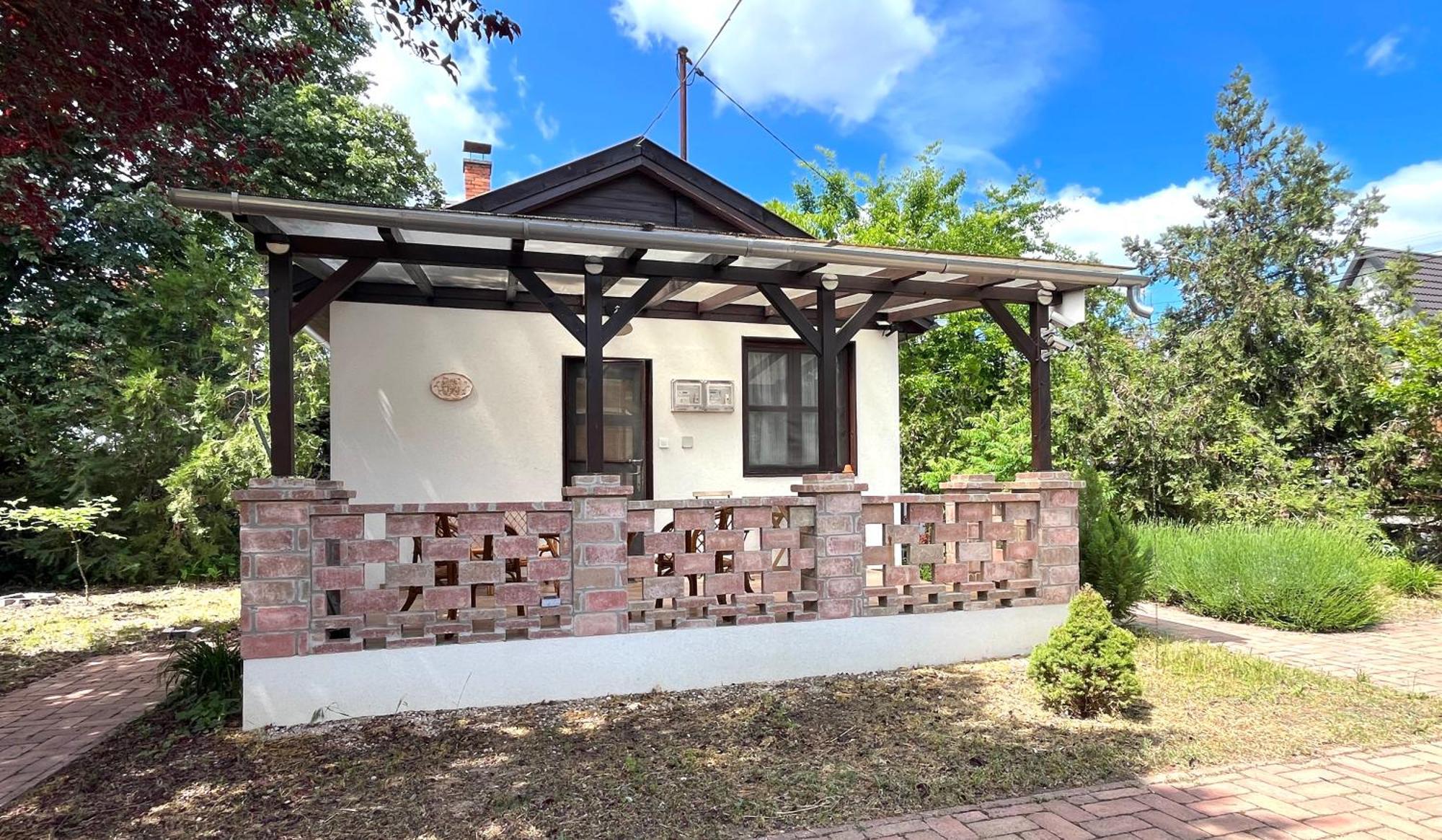 Aranypart Apartmanhazak Tiszakecske Exterior photo